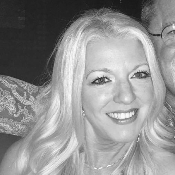 Meet your Posher, Lisa - Picture 1 of 1